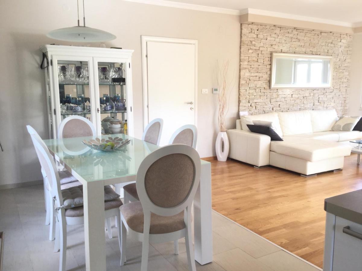 Holiday House Lilija Zadar Bagian luar foto
