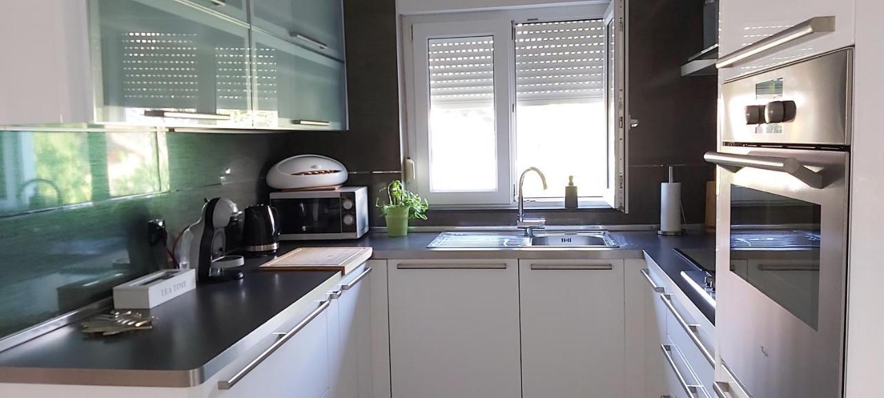 Holiday House Lilija Zadar Bagian luar foto